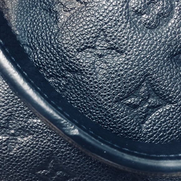 SOLD- Louis Vuitton Métis Hobo - Picture 6 of 8